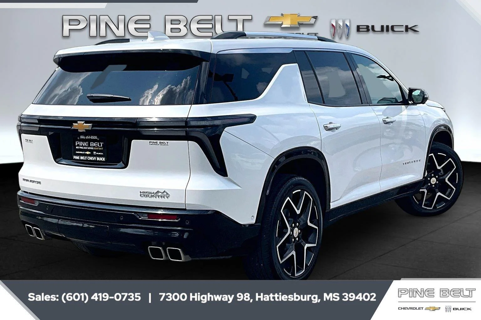 Used 2025 Iridescent Pearl Tricoat Chevrolet High Country image 11