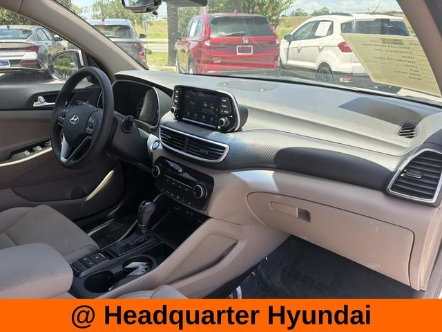 Used 2019 White Hyundai Value image 16