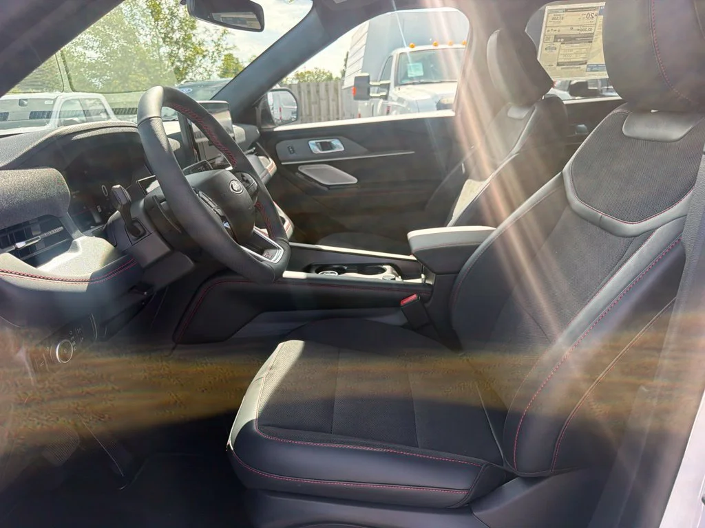 New 2027 Avalanche Gray Ford ST image 25