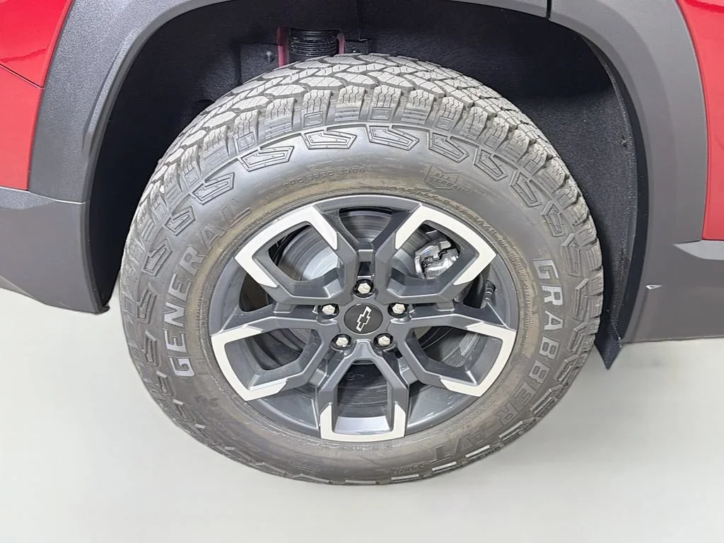 2027 Chevrolet Equinox ACTIV - Photo 26