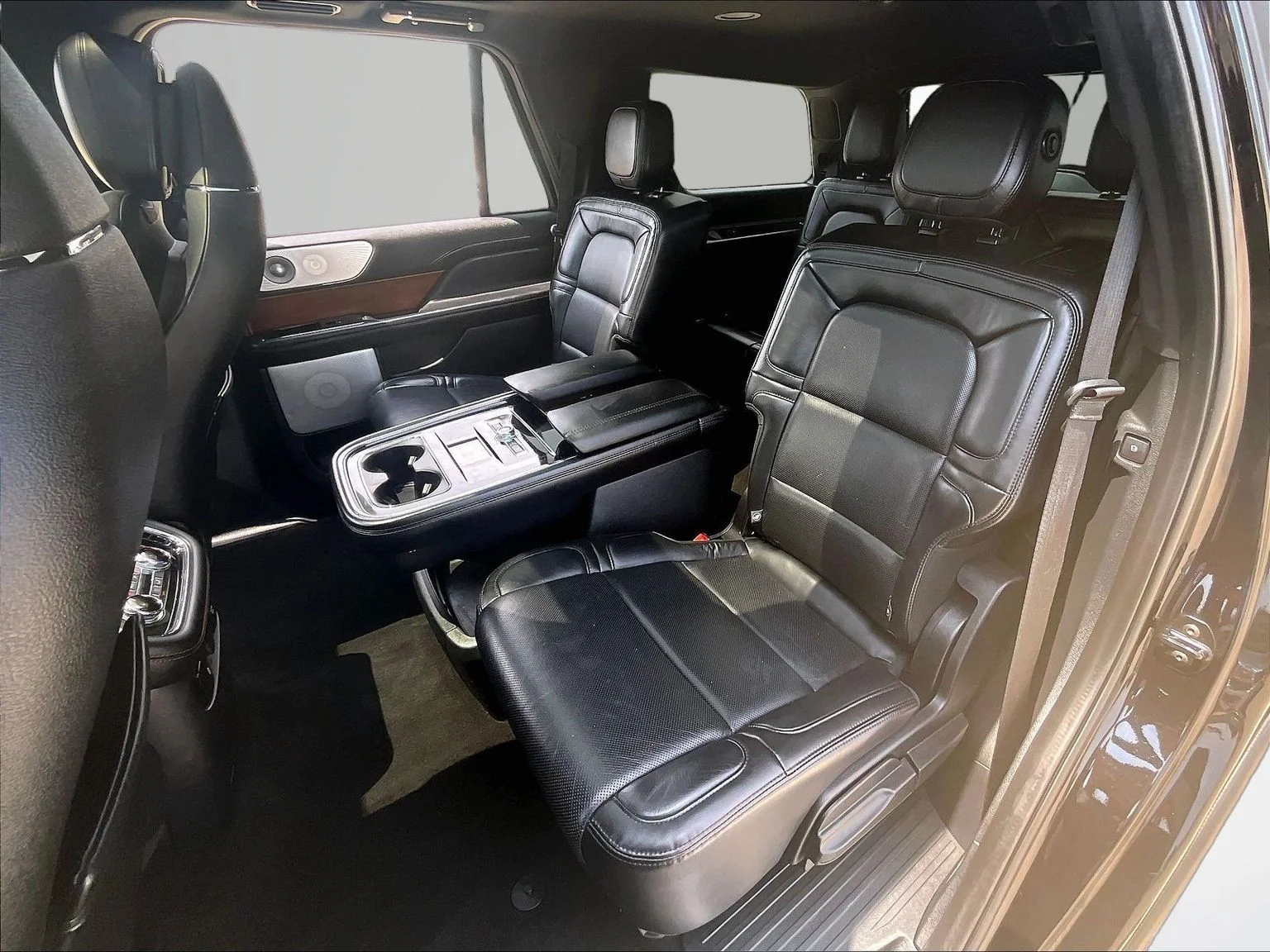 Used 2020 Black Lincoln Reserve image 26