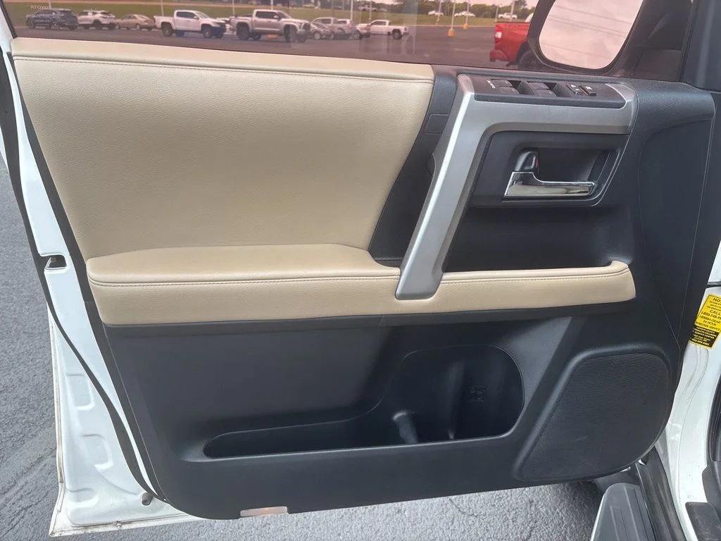 Used 2019 White Toyota SR5 Premium image 5