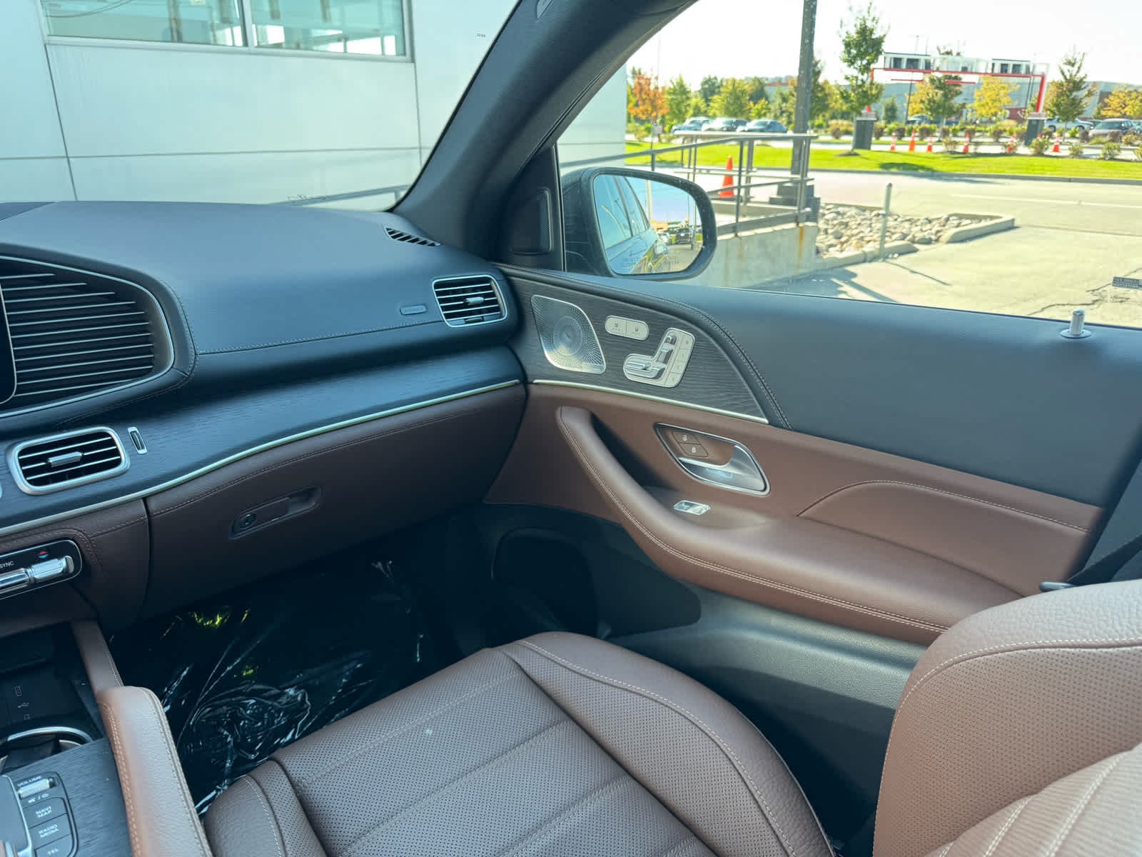Used 2026 Twilight Blue Metallic Mercedes-Benz GLE 450 image 37