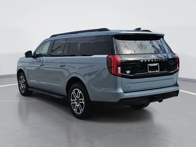 Used 2025 Gray Ford Active image 5