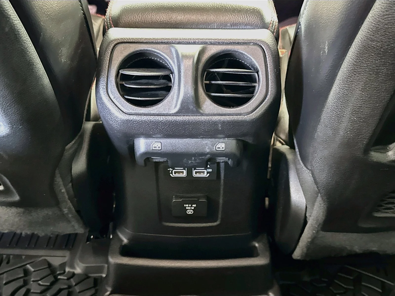 Used 2020 Sting-Gray Clearcoat Jeep Rubicon image 23