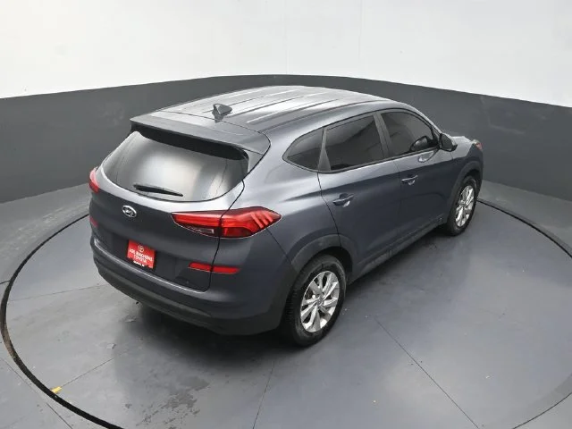 Used 2021 Gray Hyundai SE image 29