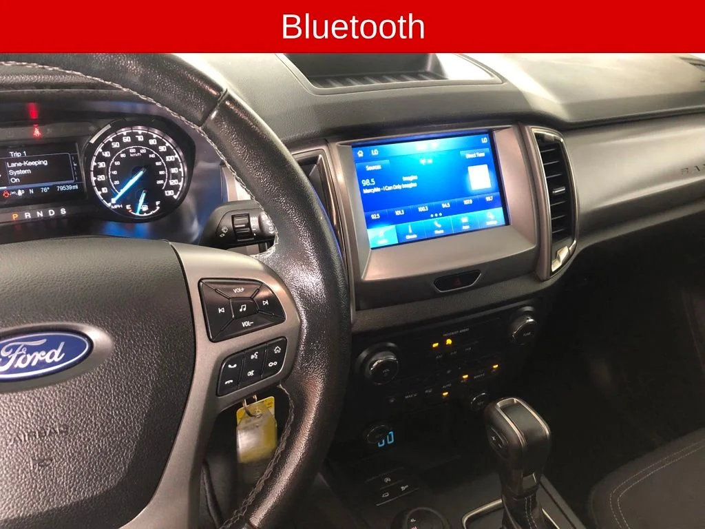 Used 2020 Black Ford XLT image 3