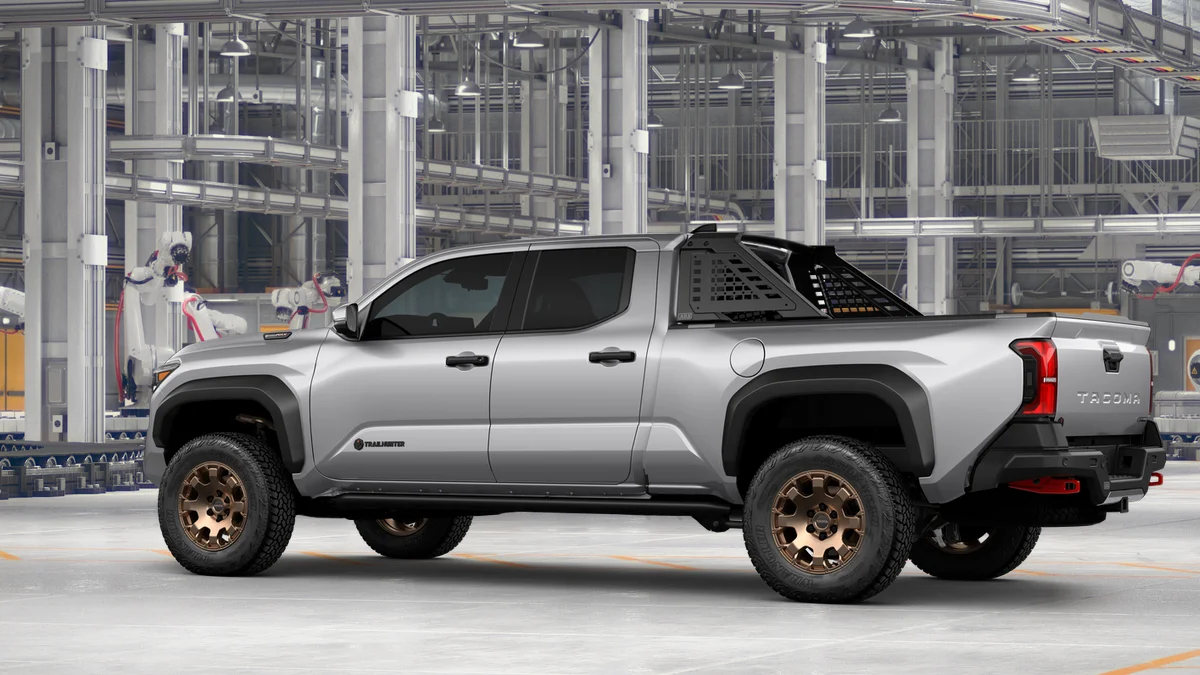 New 2026 Celestial Silver Metallic Toyota Trailhunter image 5