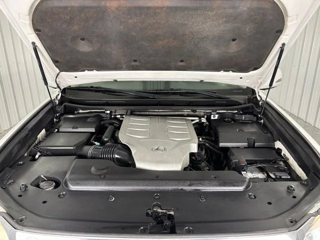 Used 2010 White Lexus 460 image 31