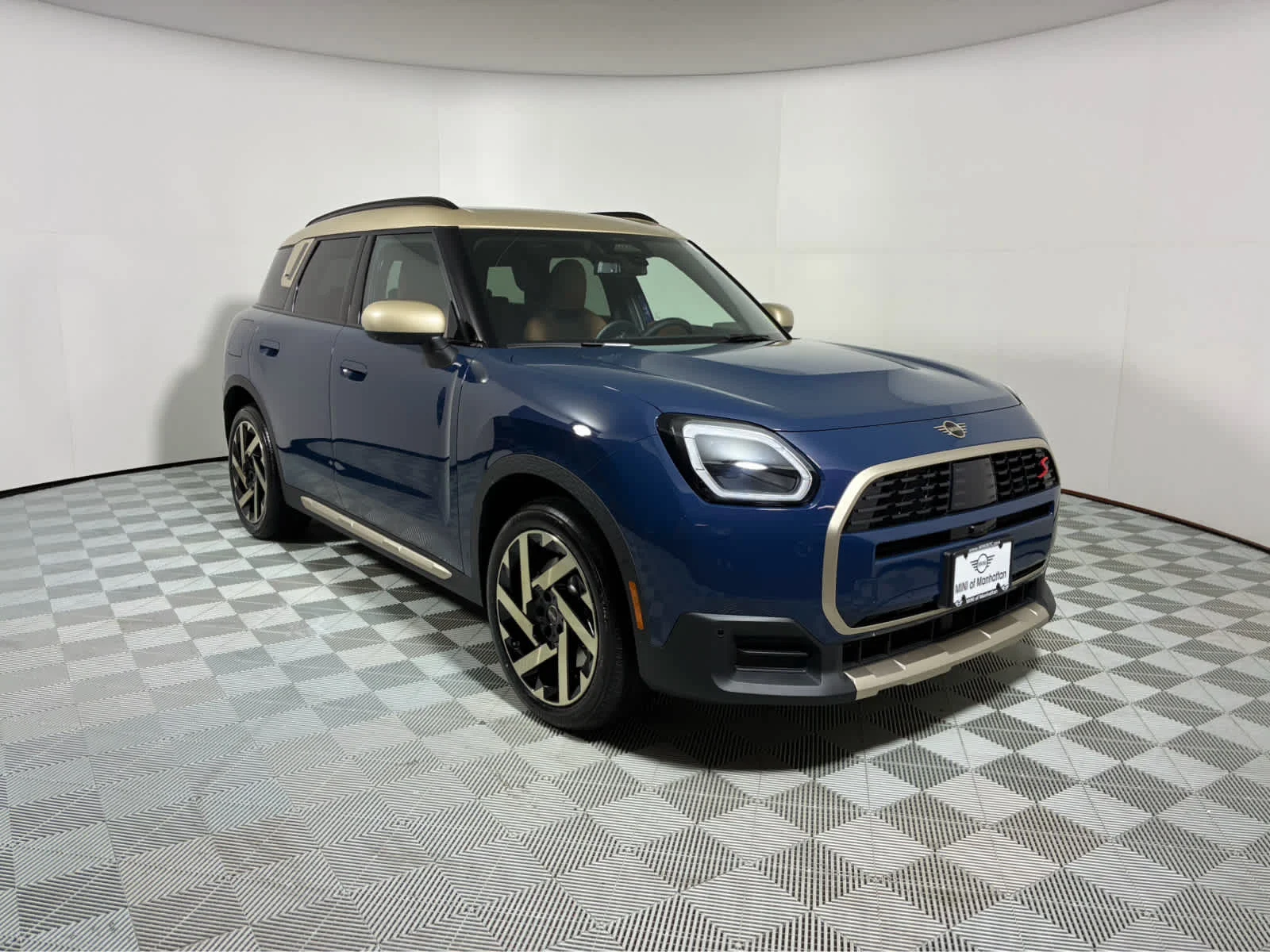 2027 MINI Countryman Iconic
