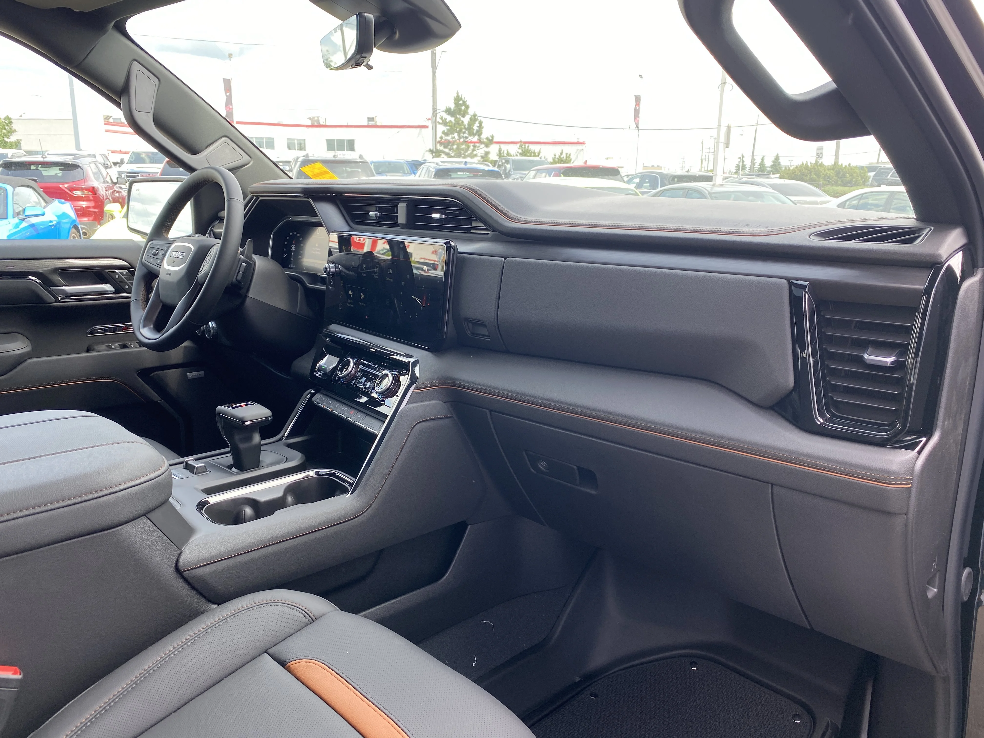 New 2026 ONYX BLACK GMC AT4 image 30