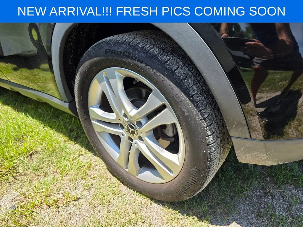 Used 2018 Black Mercedes-Benz 4MATIC® image 7
