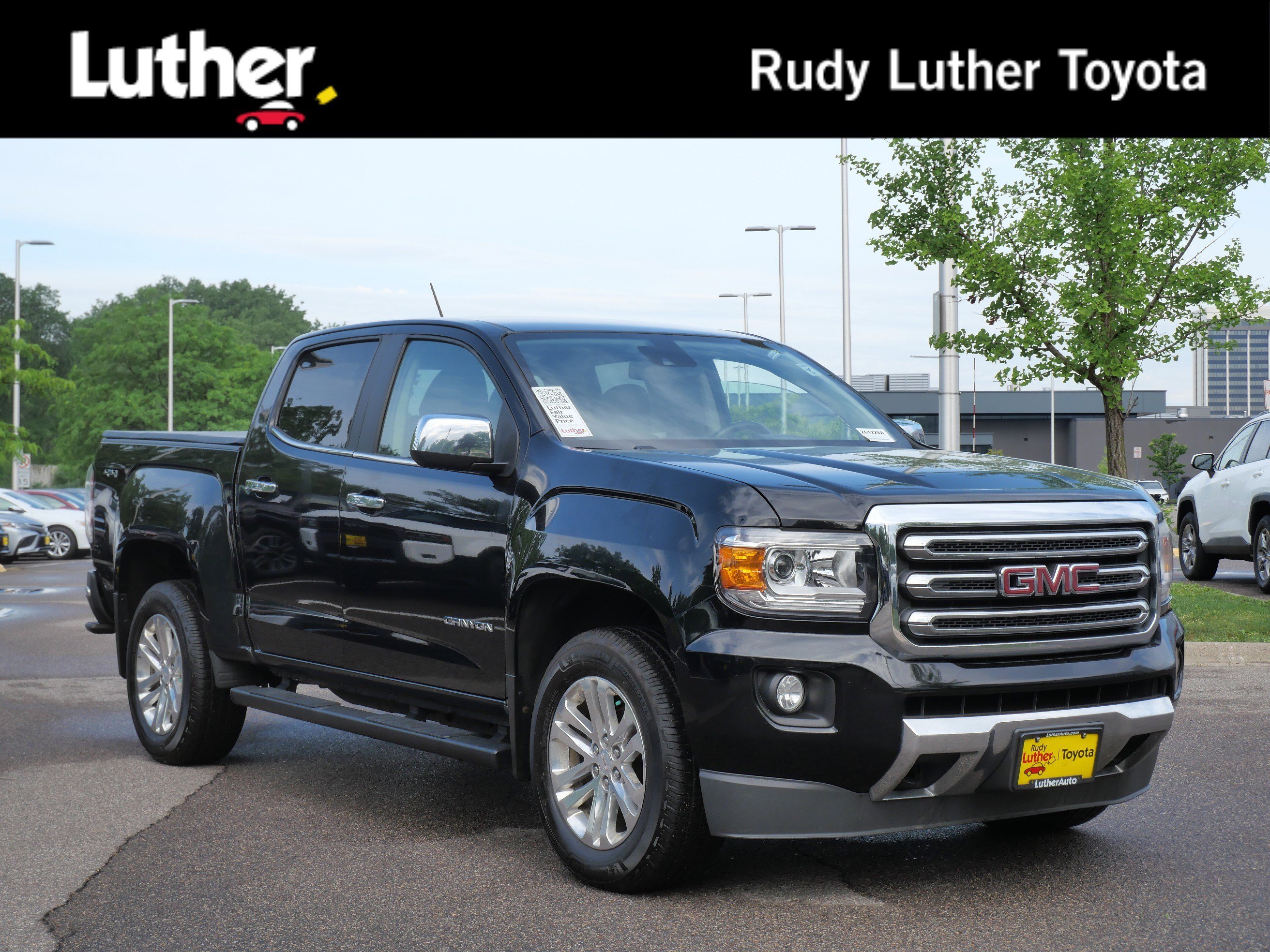 2015 GMC Canyon 4WD SLT Crew Cab Short Box's photo