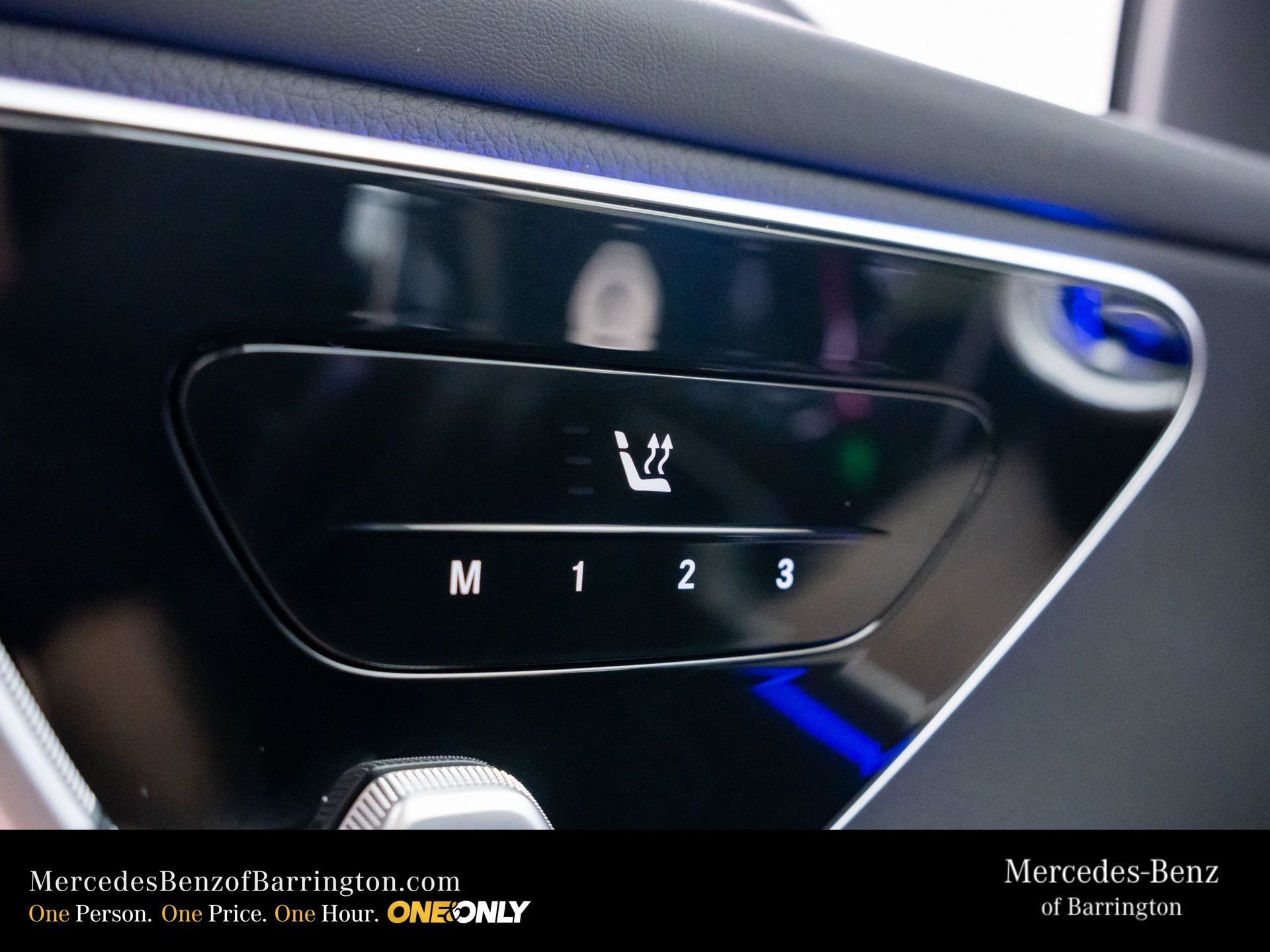 New 2026 Polar White Mercedes-Benz GLC 300 image 33