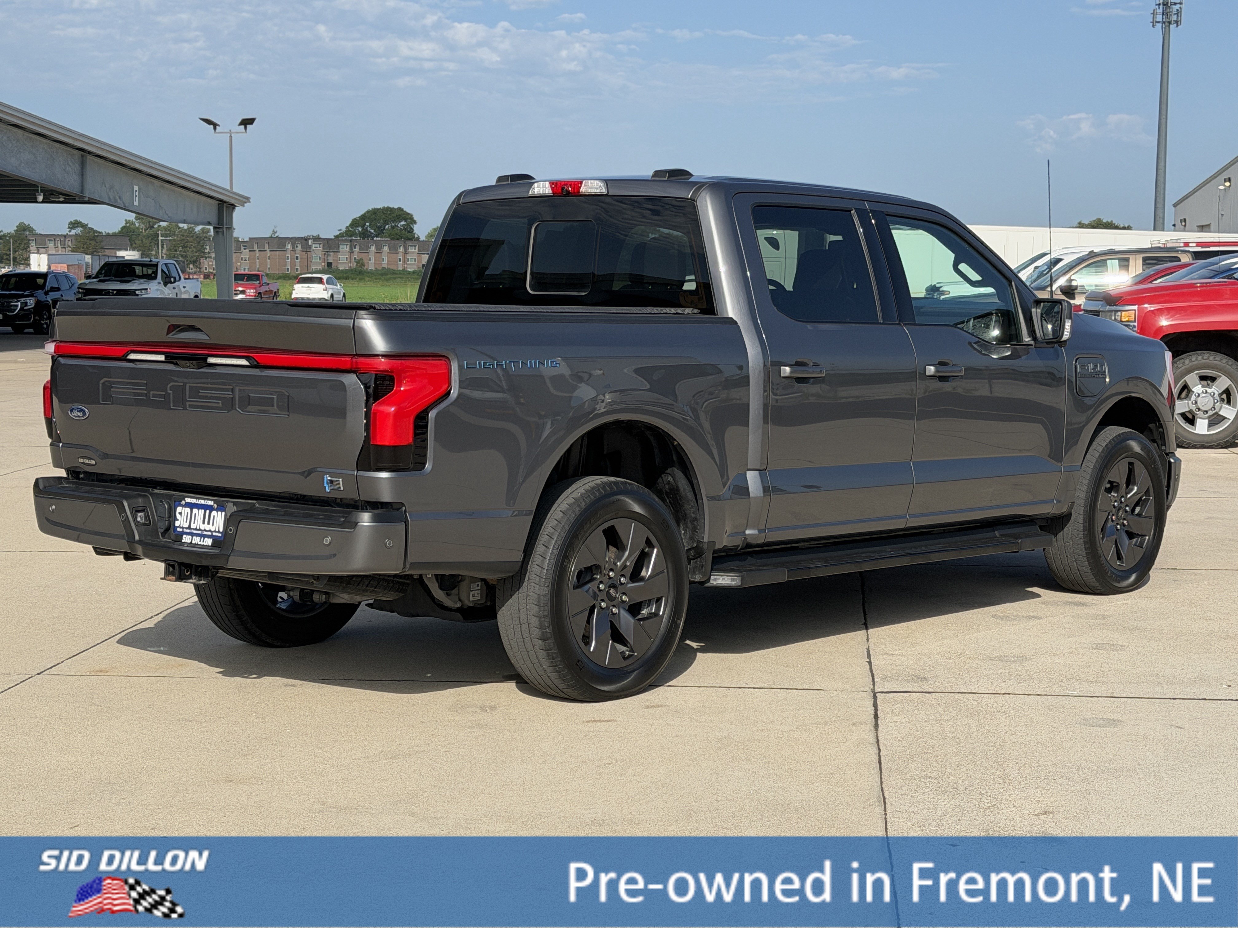 Used 2023 Gray Ford LARIAT image 4
