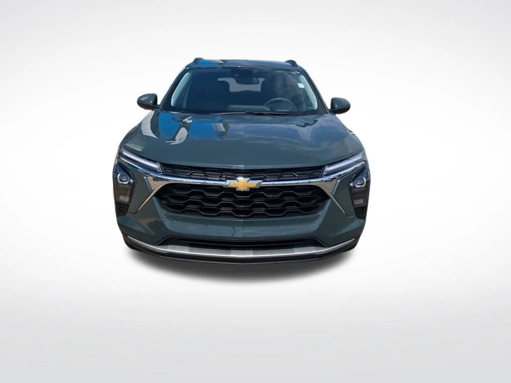 Used 2025 Gray Chevrolet LT image 2