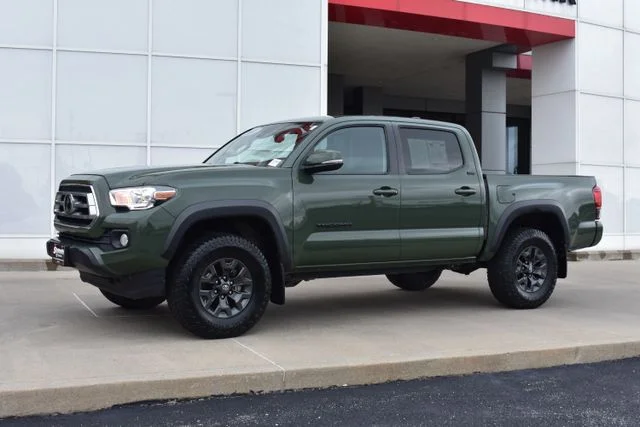 Used 2021 Green Toyota SR5 image 2