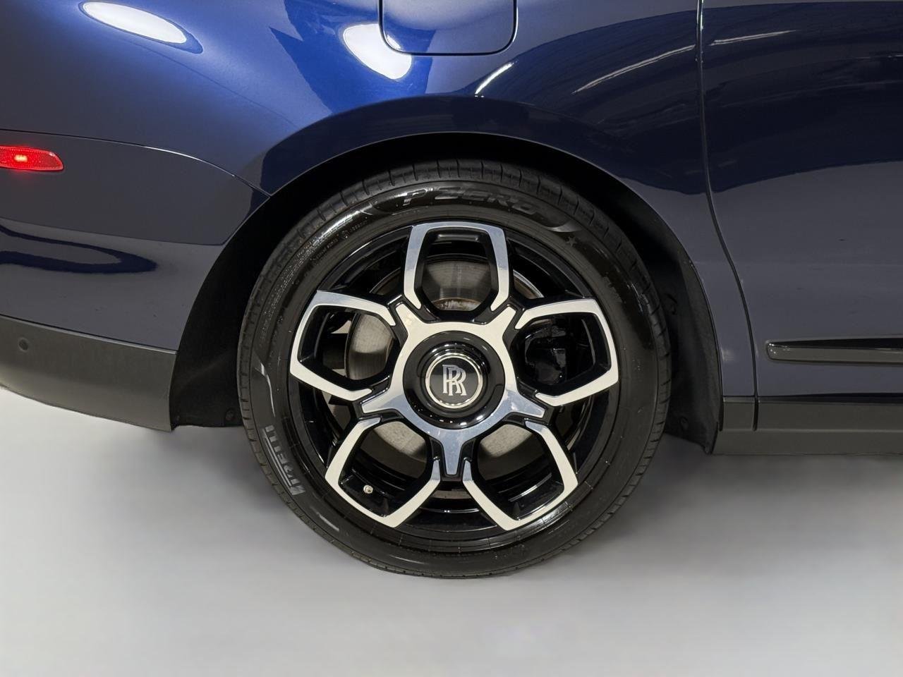 Used 2022 Midnight Blue Rolls-Royce Black Badge | Executive Rear Seating | Rear Entertainment image 49