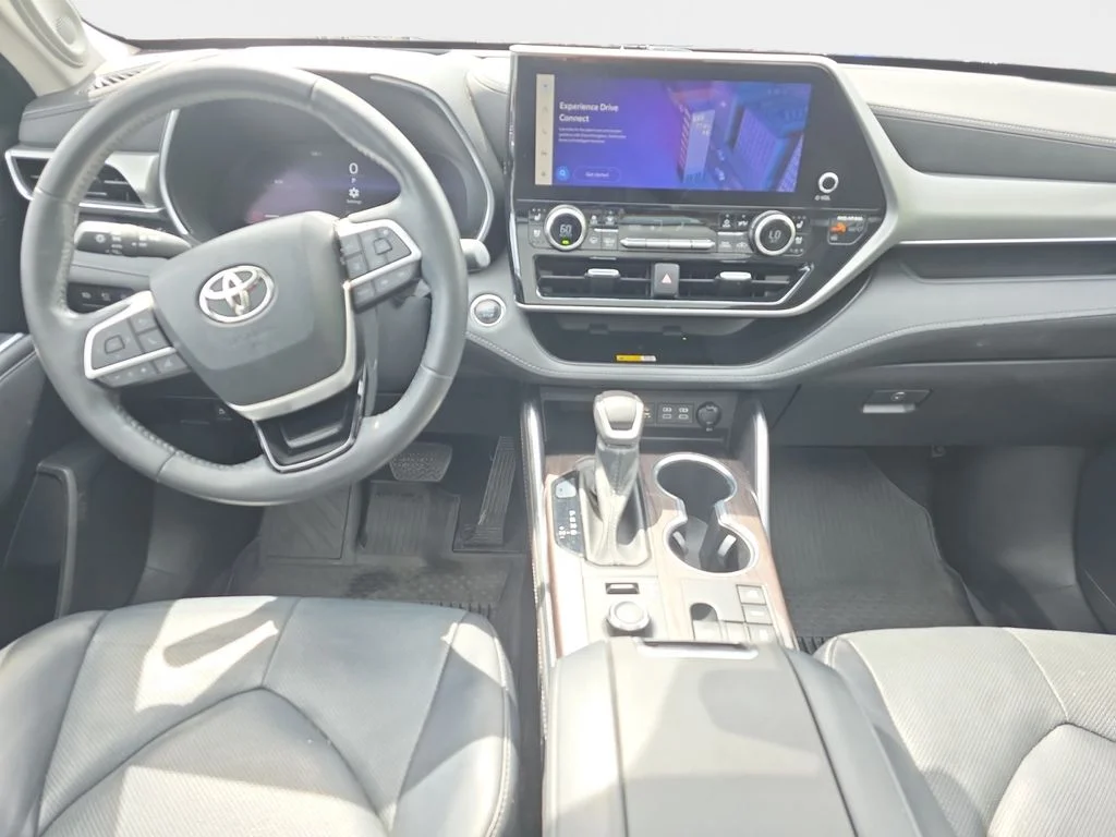 Used 2023 Magnetic Gray Metallic Toyota Platinum image 15