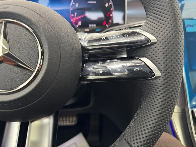 New 2027 Black Mercedes-Benz GLC 300 image 25