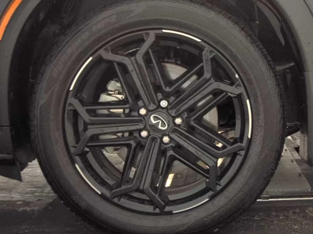 Certified Used 2026 Mineral Black INFINITI SPORT image 7