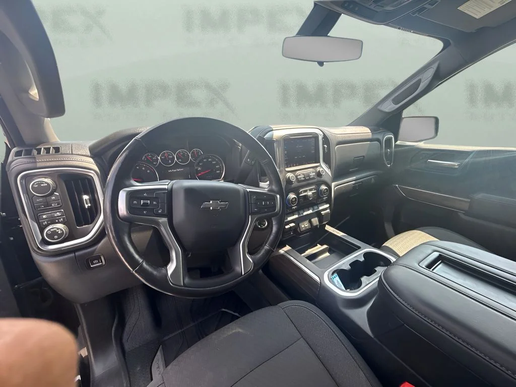 Used 2020 Black Chevrolet RST image 7
