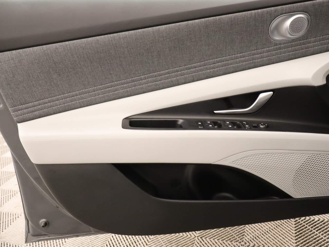 New 2026 Ecotronic Gray Pearl Hyundai Limited image 16