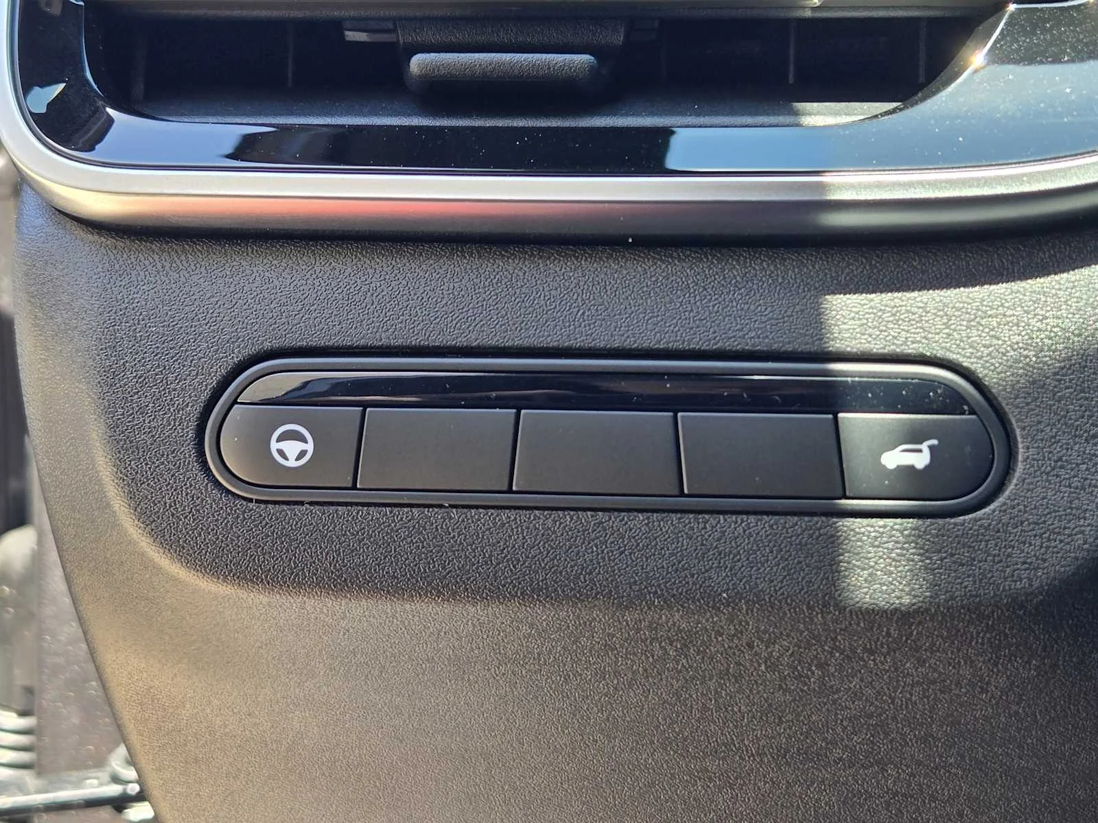New 2026 2T GRPT SHDW INFINITI Sport AWD image 15