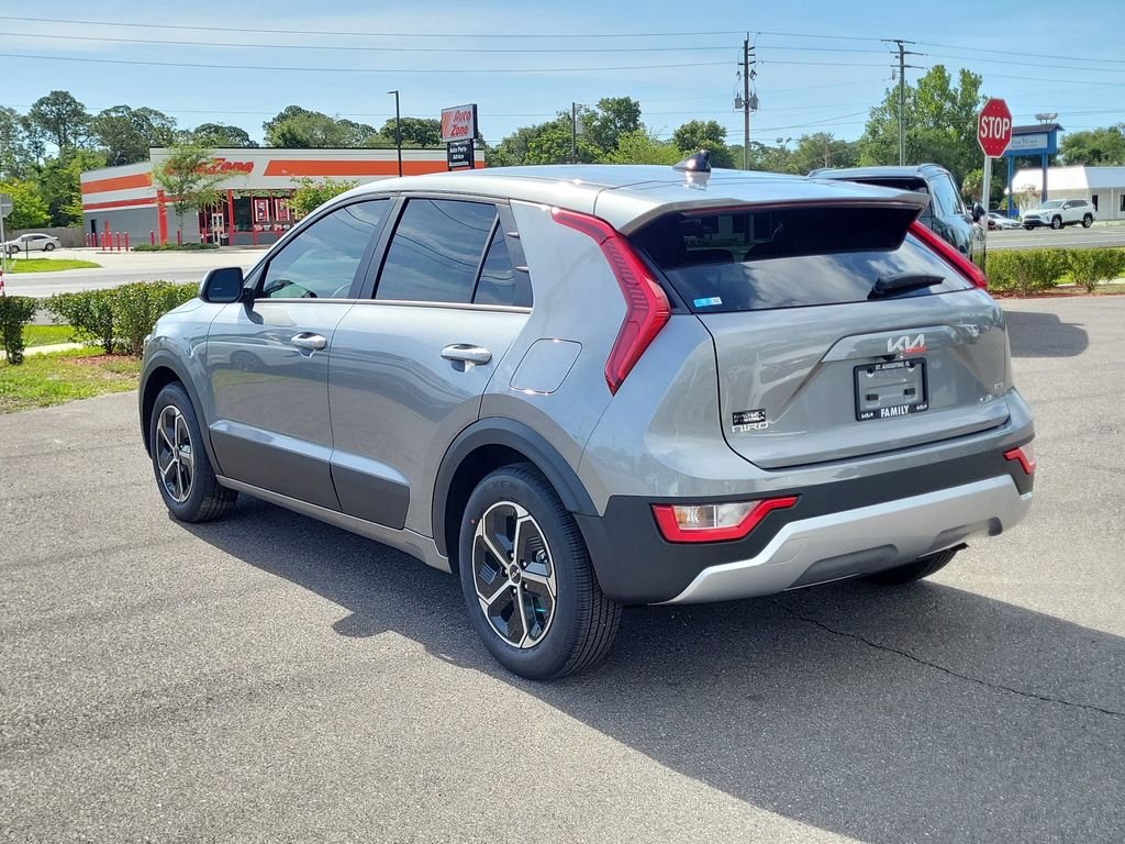New 2026 Gray Kia LX image 4