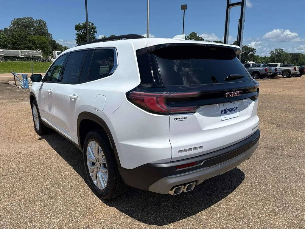 2026 GMC Acadia Elevation - Photo 10