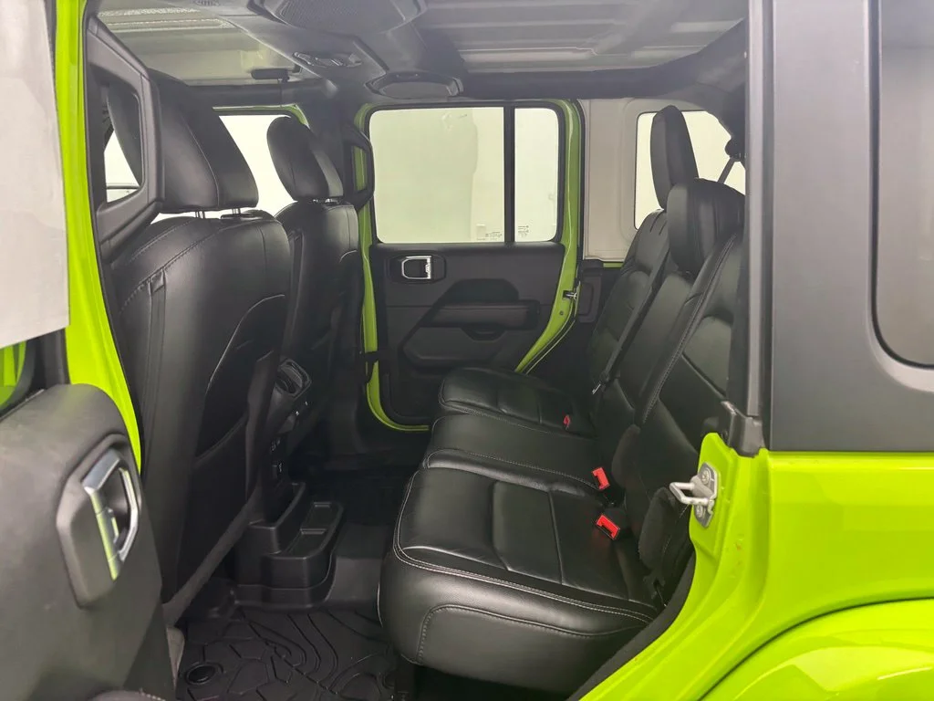 Used 2021 Green Jeep Unlimited Sahara image 38