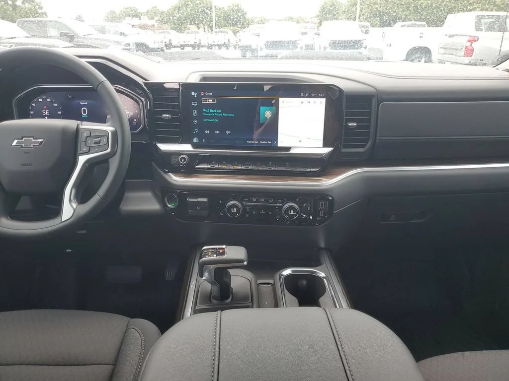 New 2026 Summit White Chevrolet LT Trail Boss image 10
