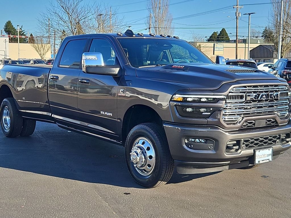 New 2026 Granite Crystal Metallic Clear-Coat Exterior Paint RAM Laramie image 8