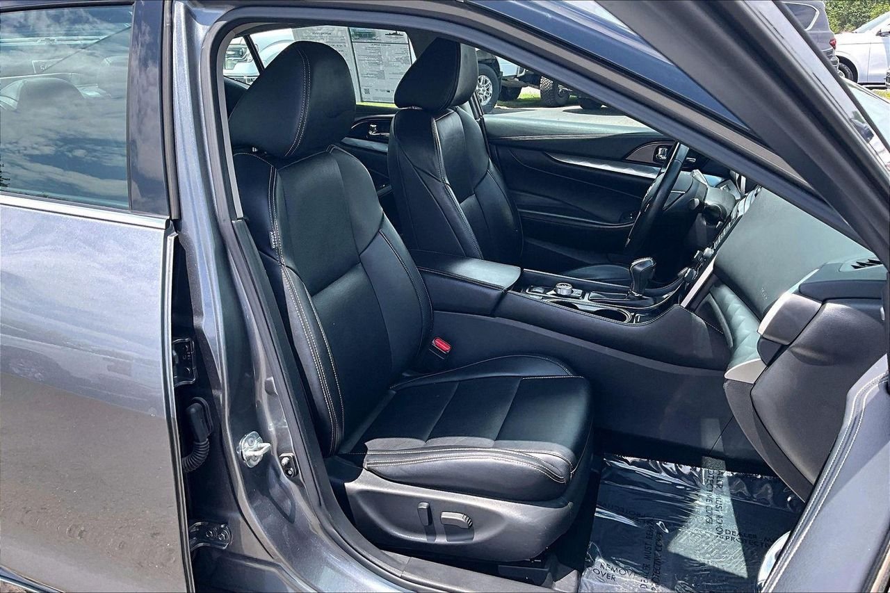 Used 2023 Gun Metallic Nissan SL image 31
