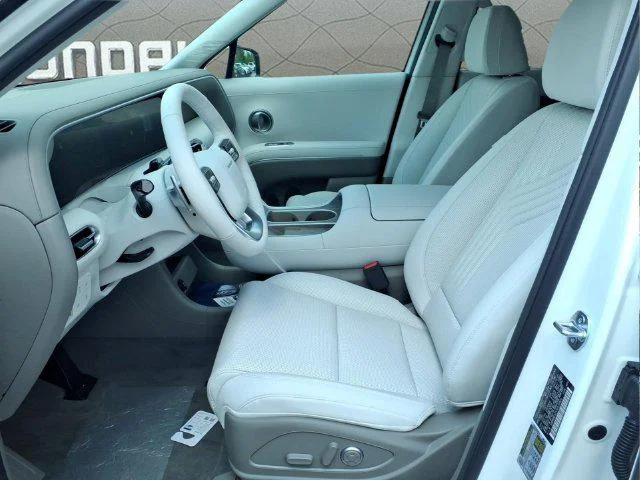 New 2026 White Hyundai SEL Premium image 20