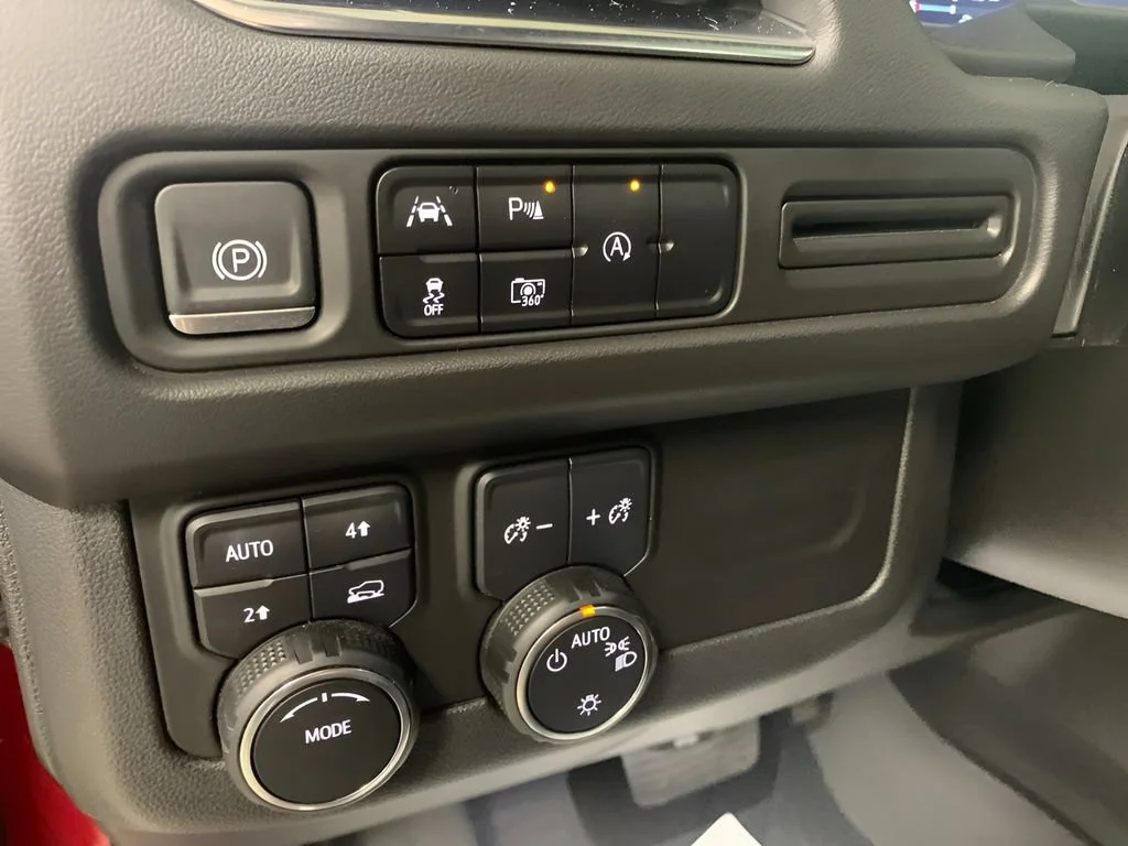 2023 Chevrolet Tahoe RST - Photo 24