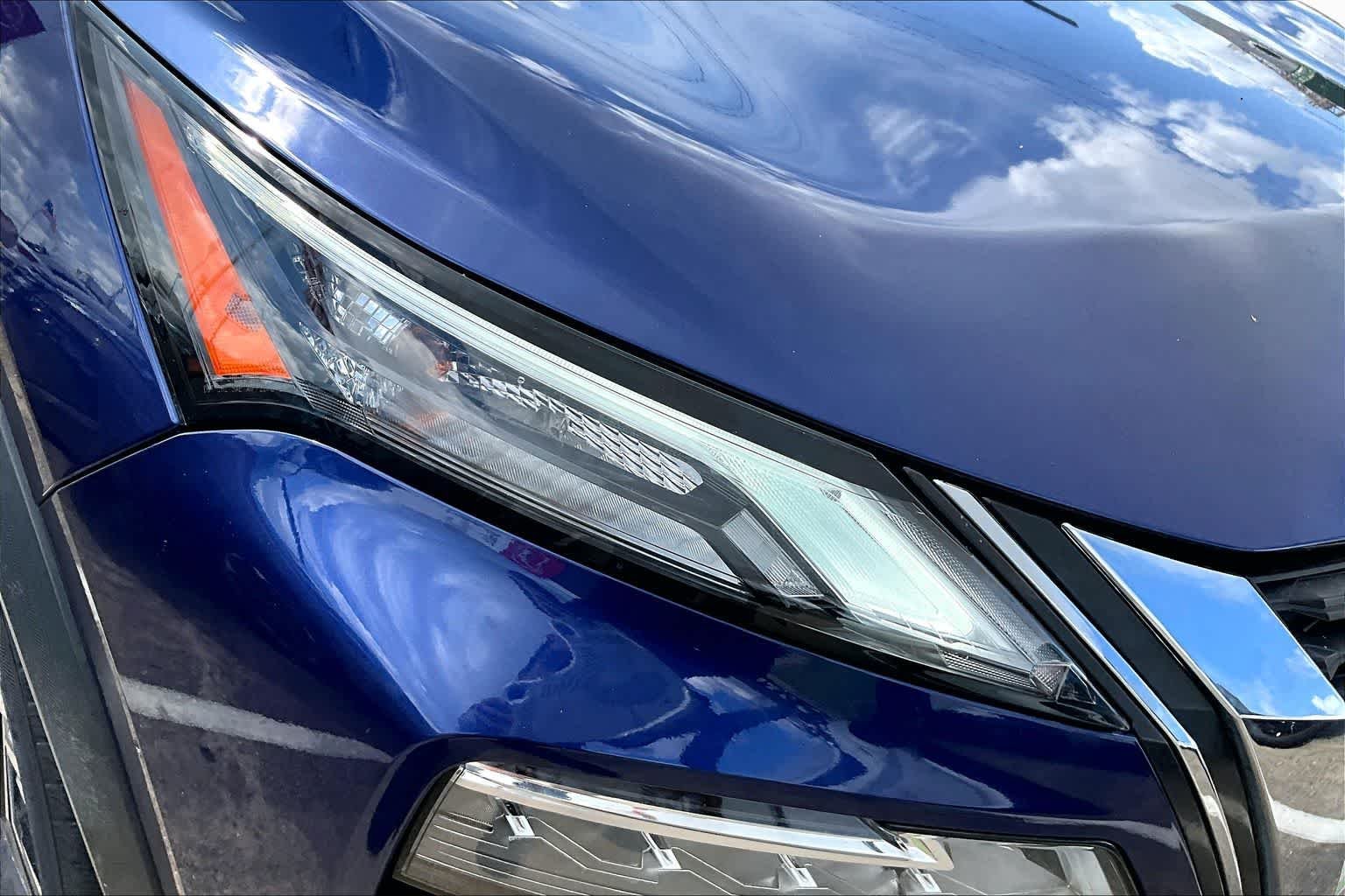 Used 2023 Caspian Blue Metallic Nissan SV image 50