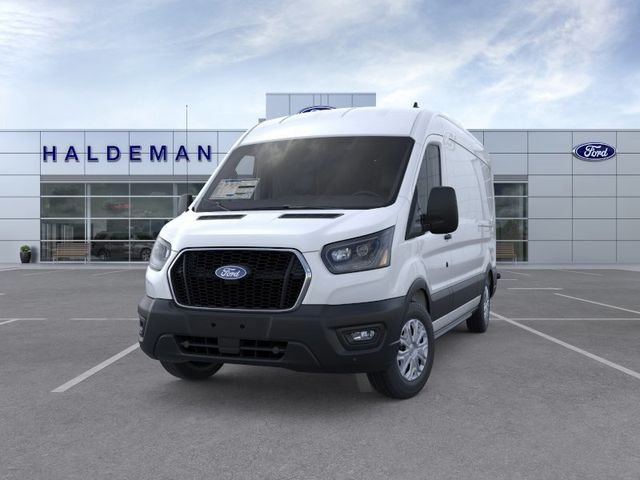 New 2026 Oxford White Ford Base image 2
