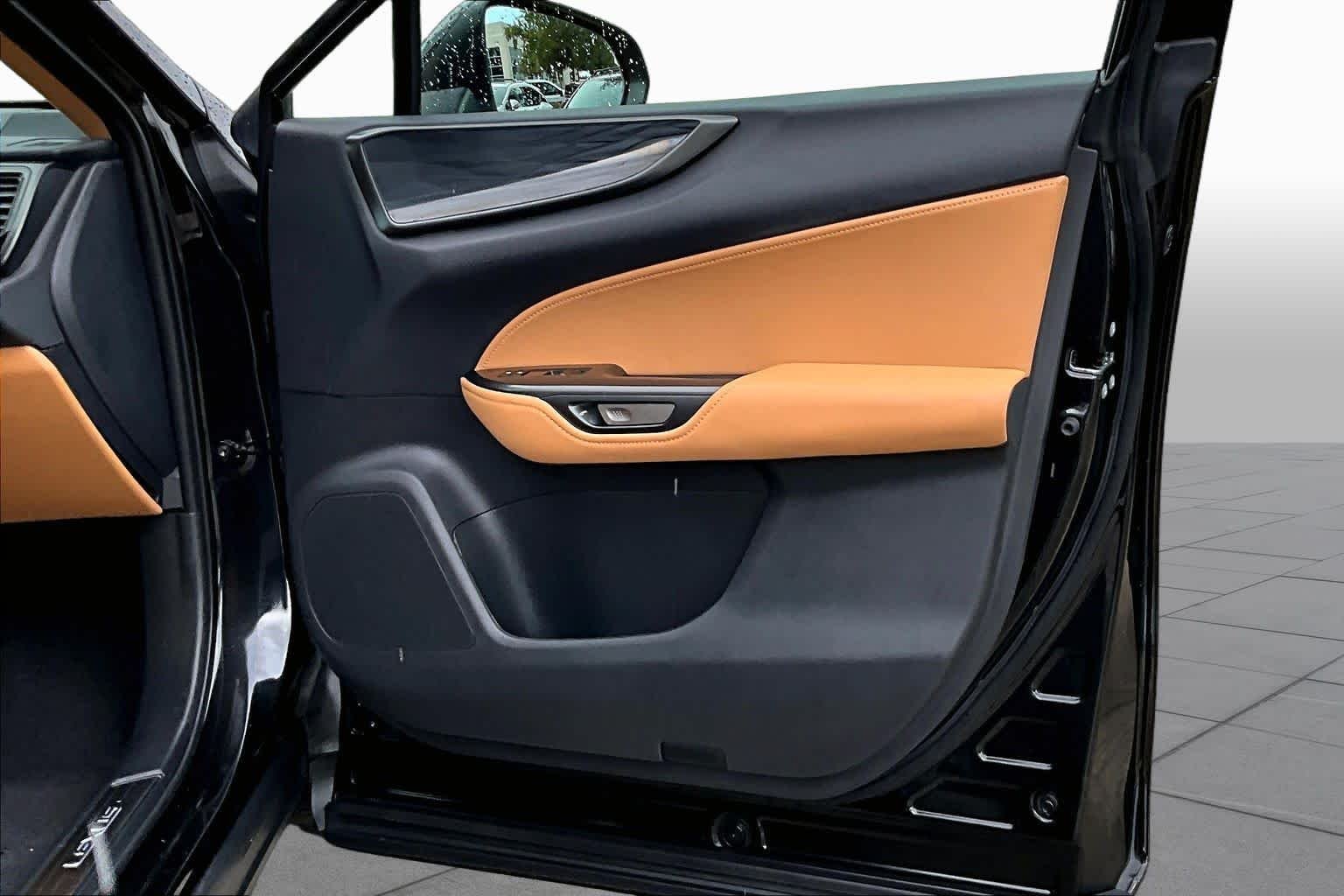 Used 2025 Caviar Lexus Premium image 27