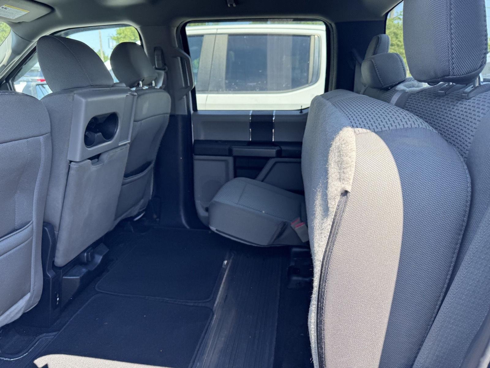 Used 2020 Oxford White Ford XLT image 9