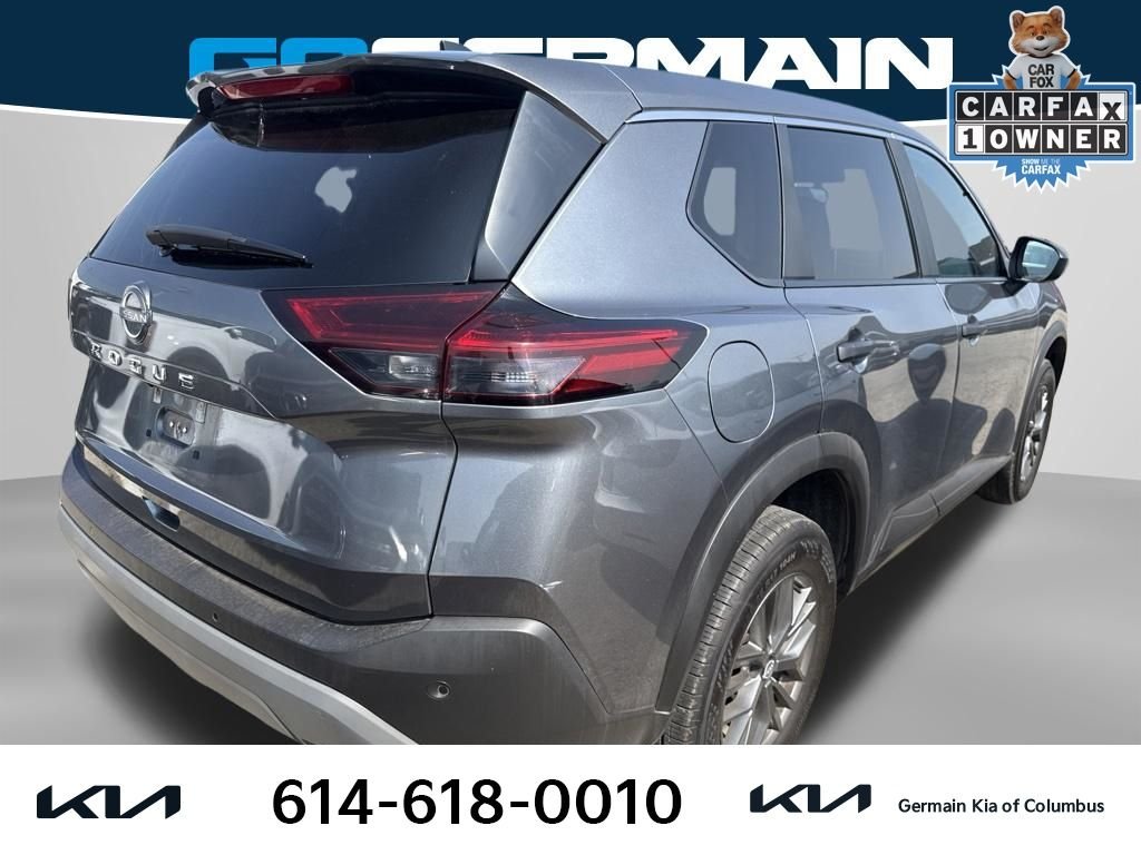 Used 2023 Gray Nissan S image 5