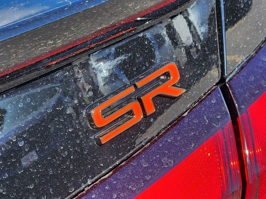 2025 Nissan Versa Sedan SR - Photo 10