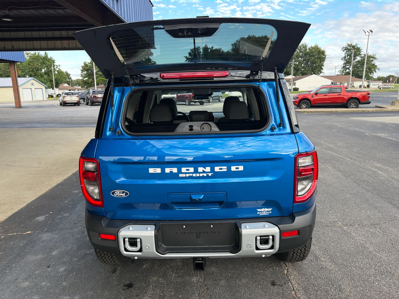 New 2026 Velocity Blue Metallic Ford Badlands® image 8