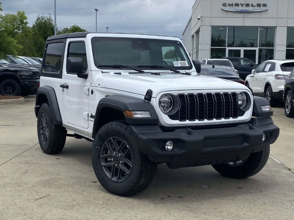 New 2026 Bright White Clear-Coat Exterior Paint Jeep Sport S image 28