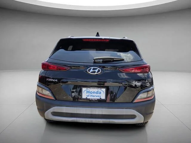 Used 2022 Ultra Black Hyundai SEL image 4