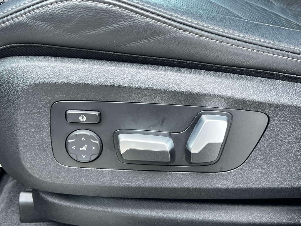 Certified Used 2024 Gray Metallic BMW xDrive40i image 19