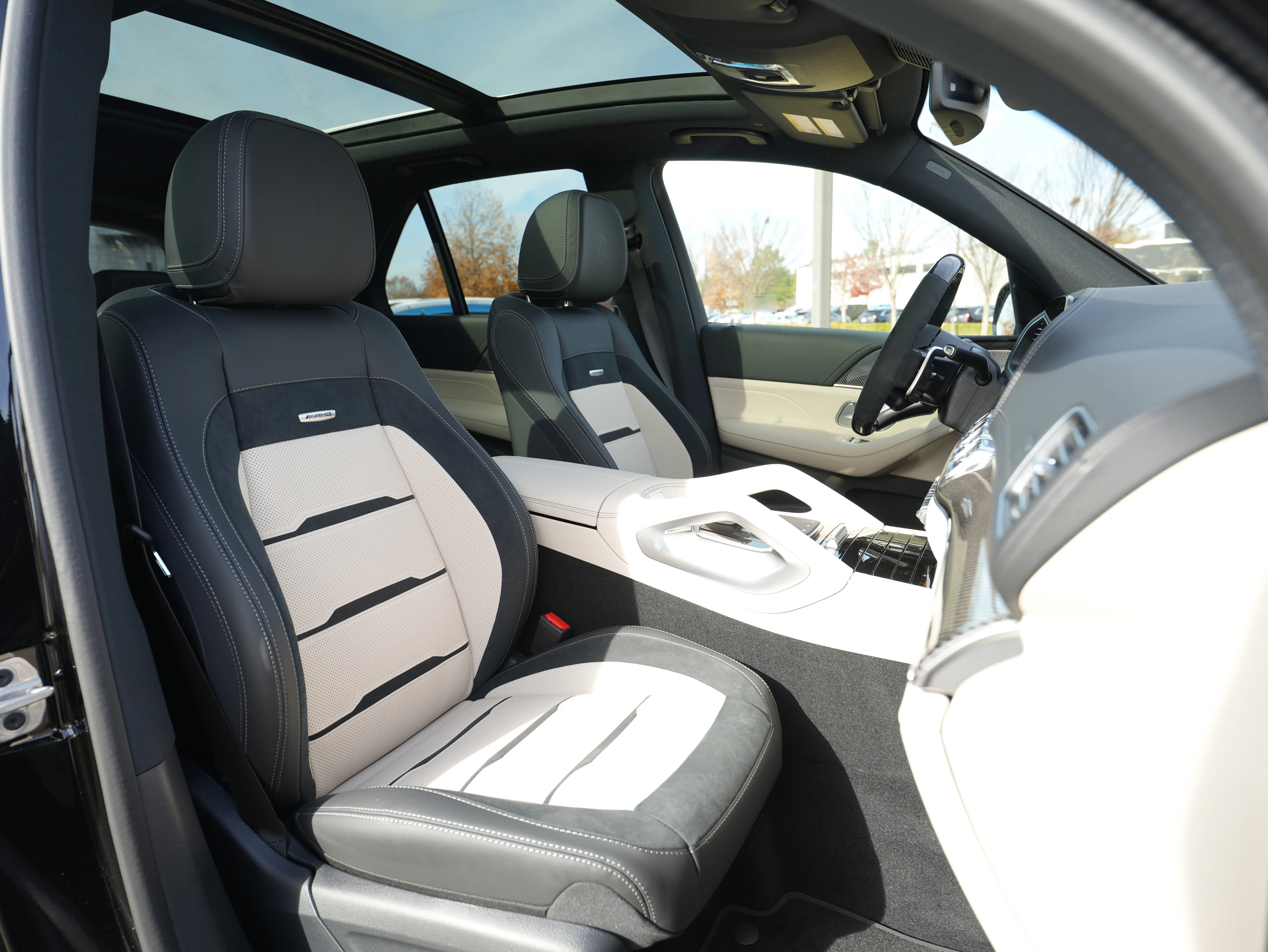 New 2026 OBSIDIAN BLACK Mercedes-Benz AMG® GLE 53 image 43
