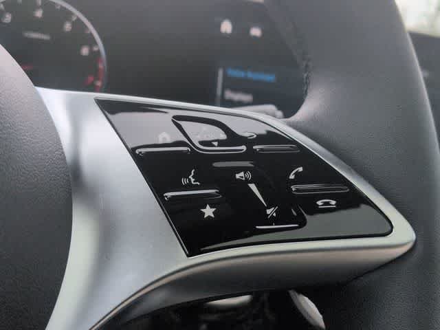 New 2026 Polar White Mercedes-Benz GLA 250 image 24