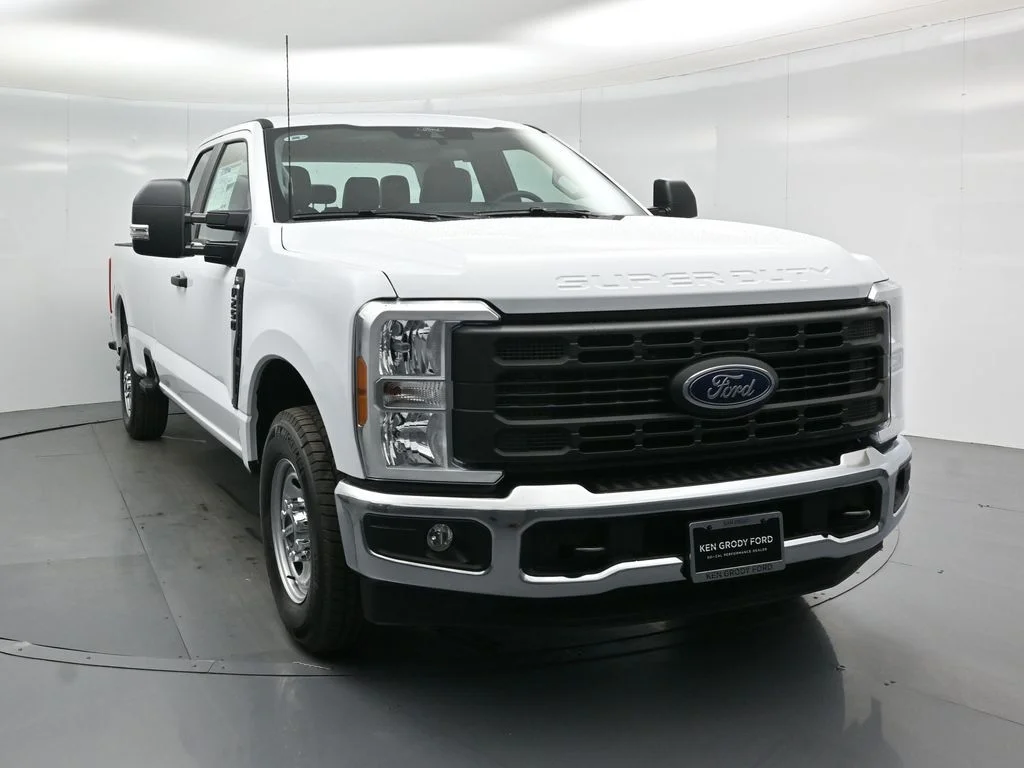 New 2026 Oxford White Ford XL image 48