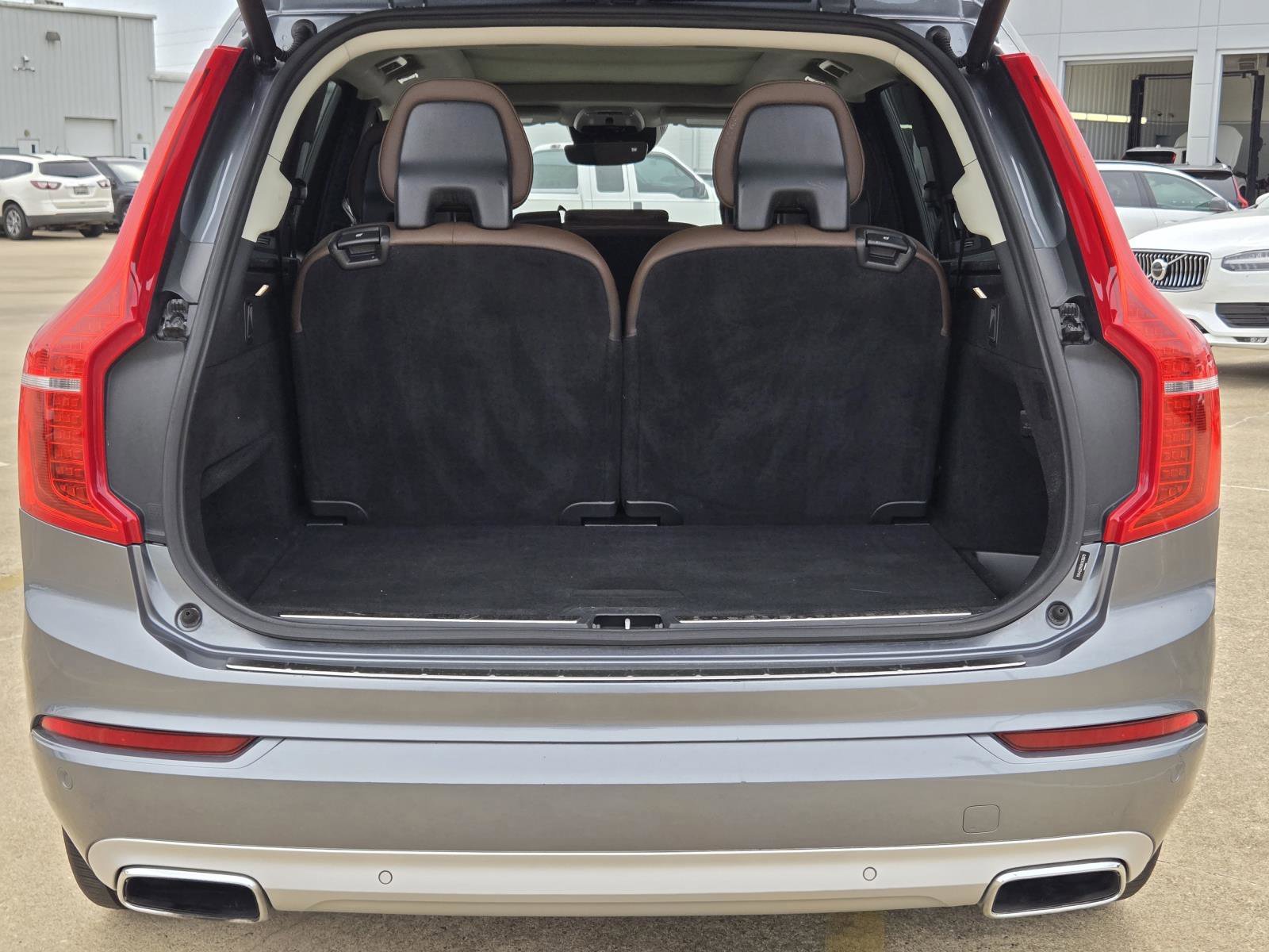 Used 2019 Gray Metallic Volvo Momentum image 13
